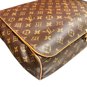 LOUIS VUITTON MESSENGER