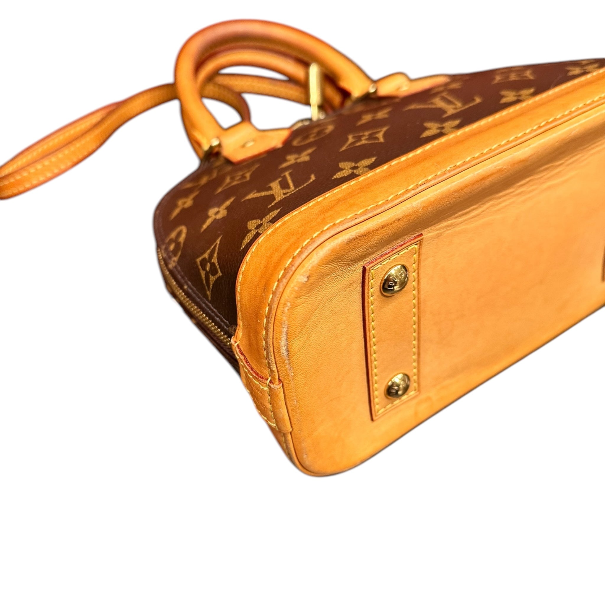 LOUIS VUITTON ALMA BB