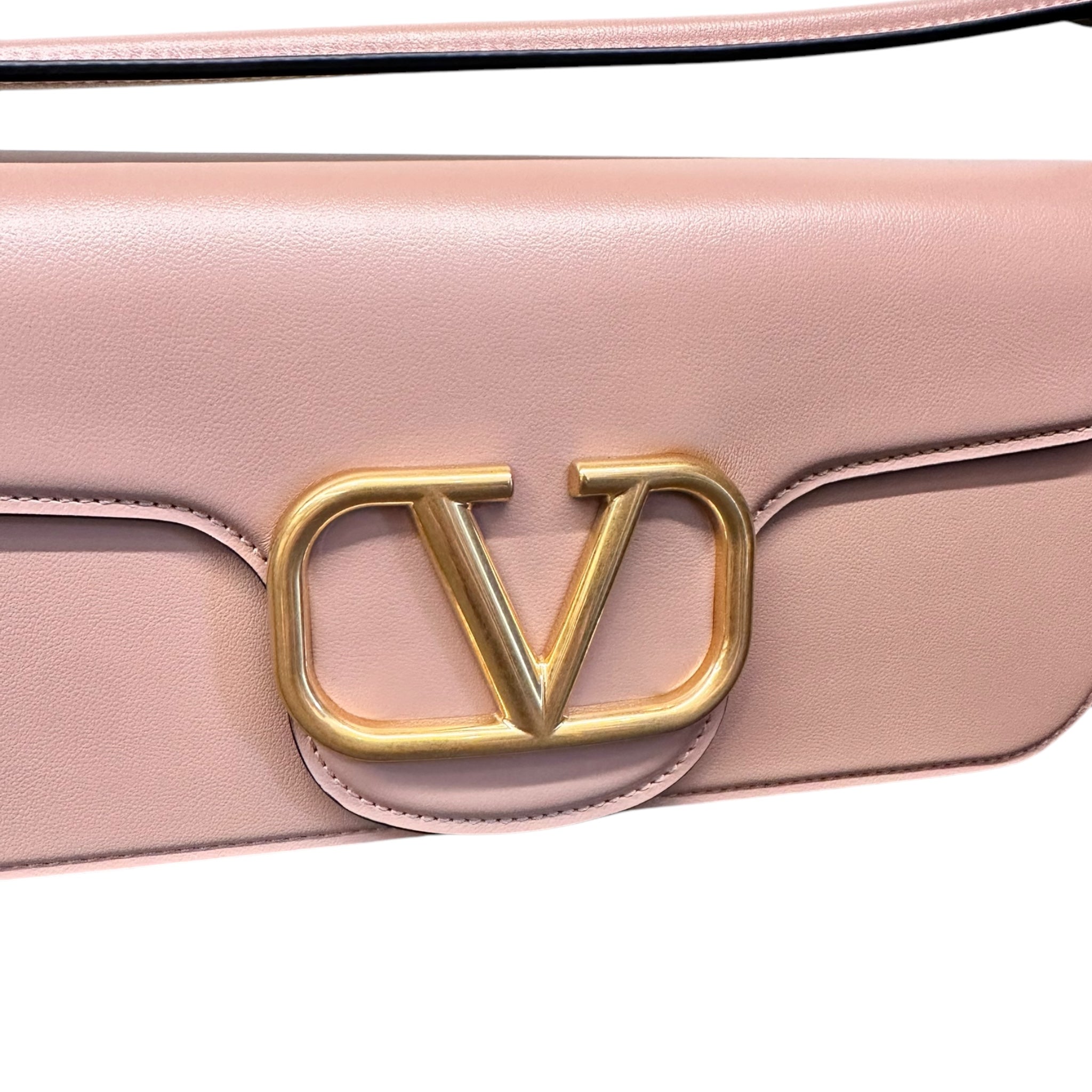 VALENTINO LOCÓ