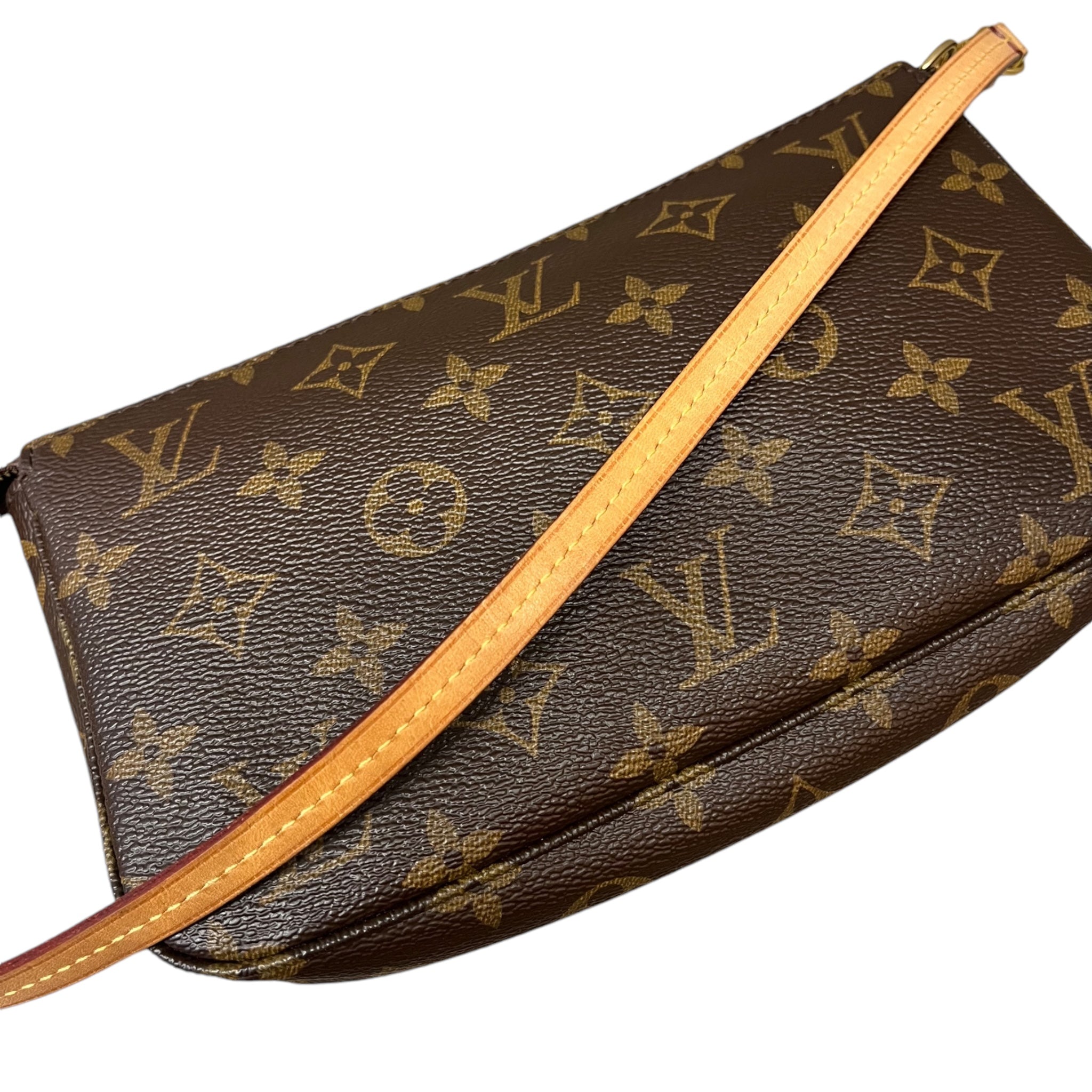 LOUIS VUITTON POCHETTE ACCESSOIRES