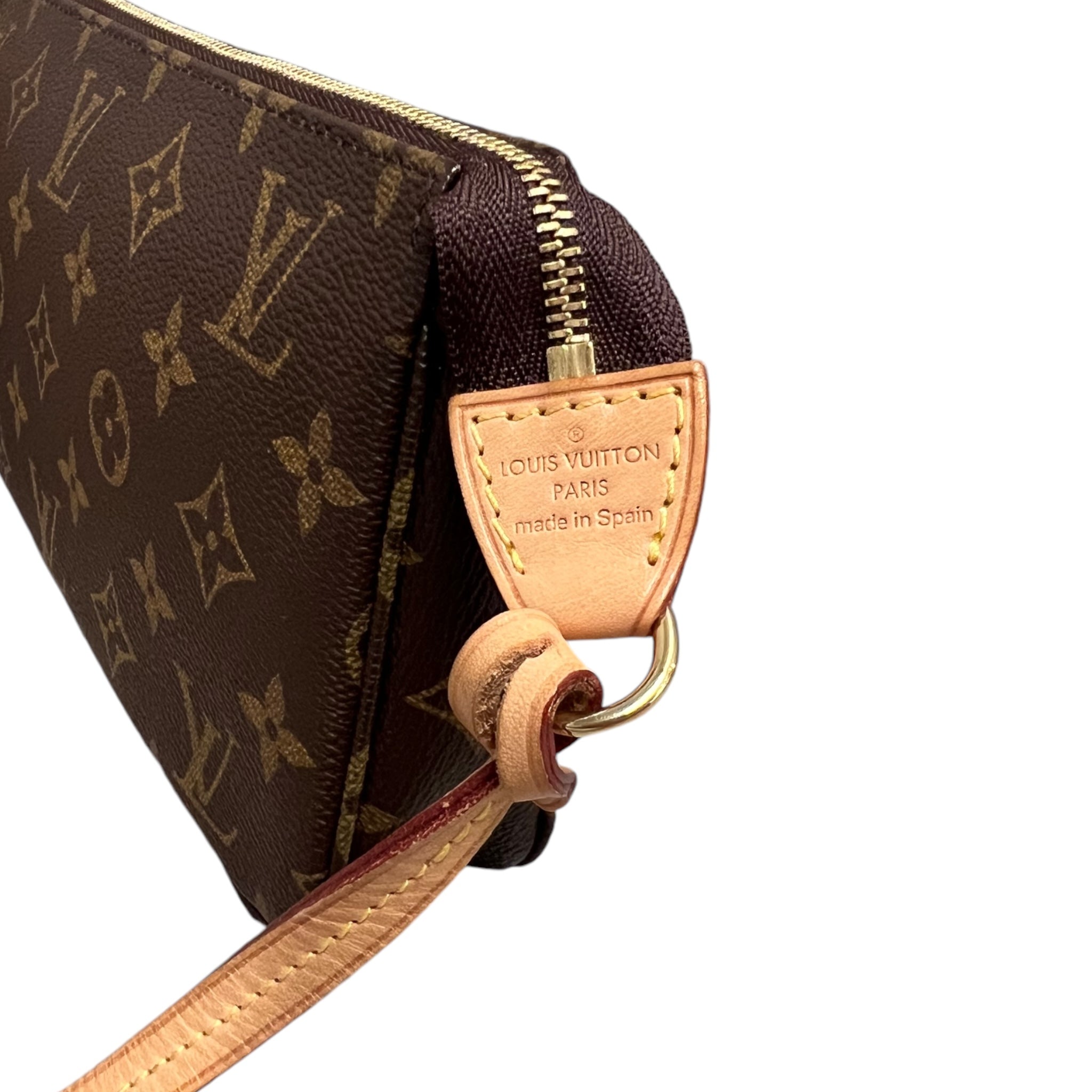 LOUIS VUITTON POCHETTE ACCESSOIRES