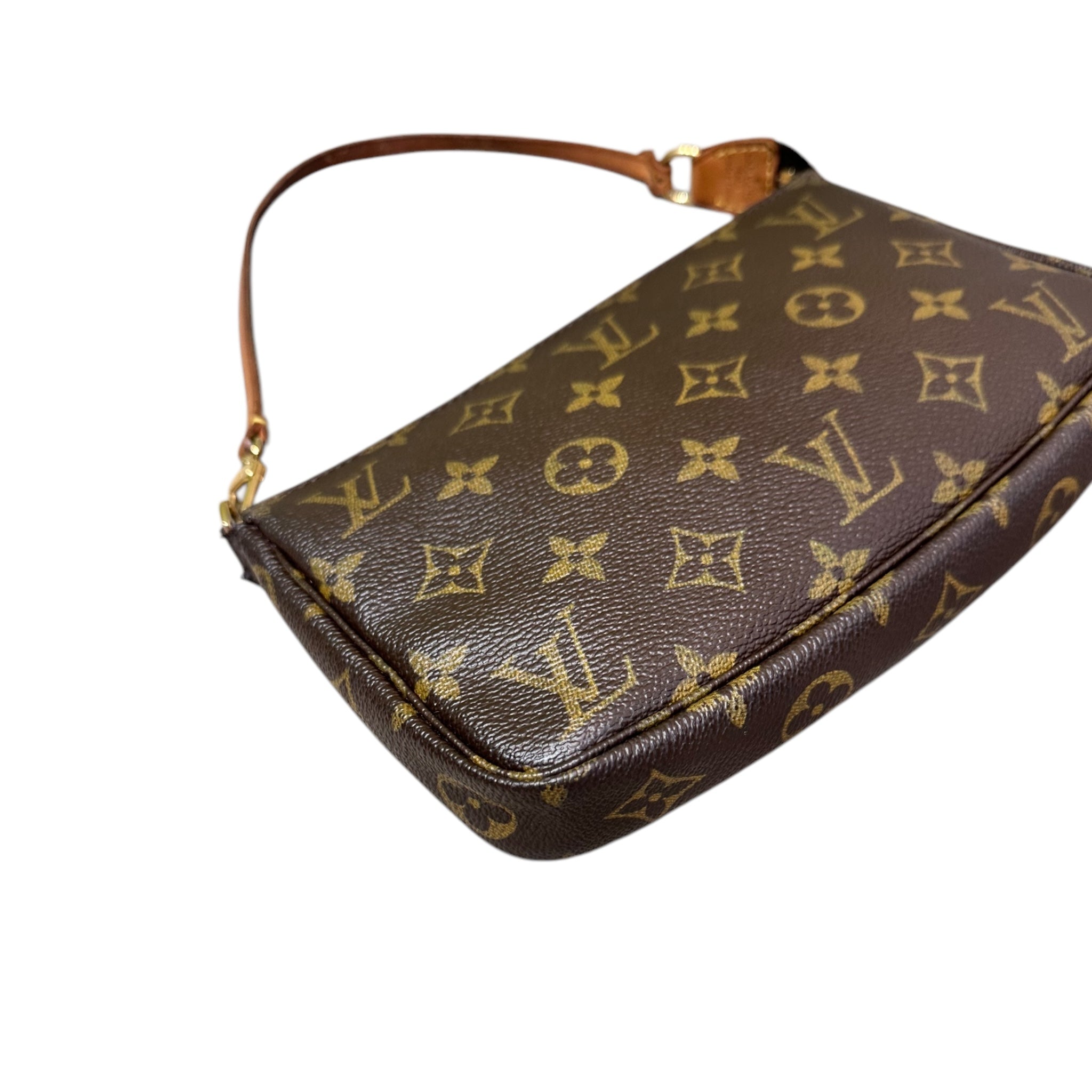 LOUIS VUITTON POCHETTE ACCESSOIRES