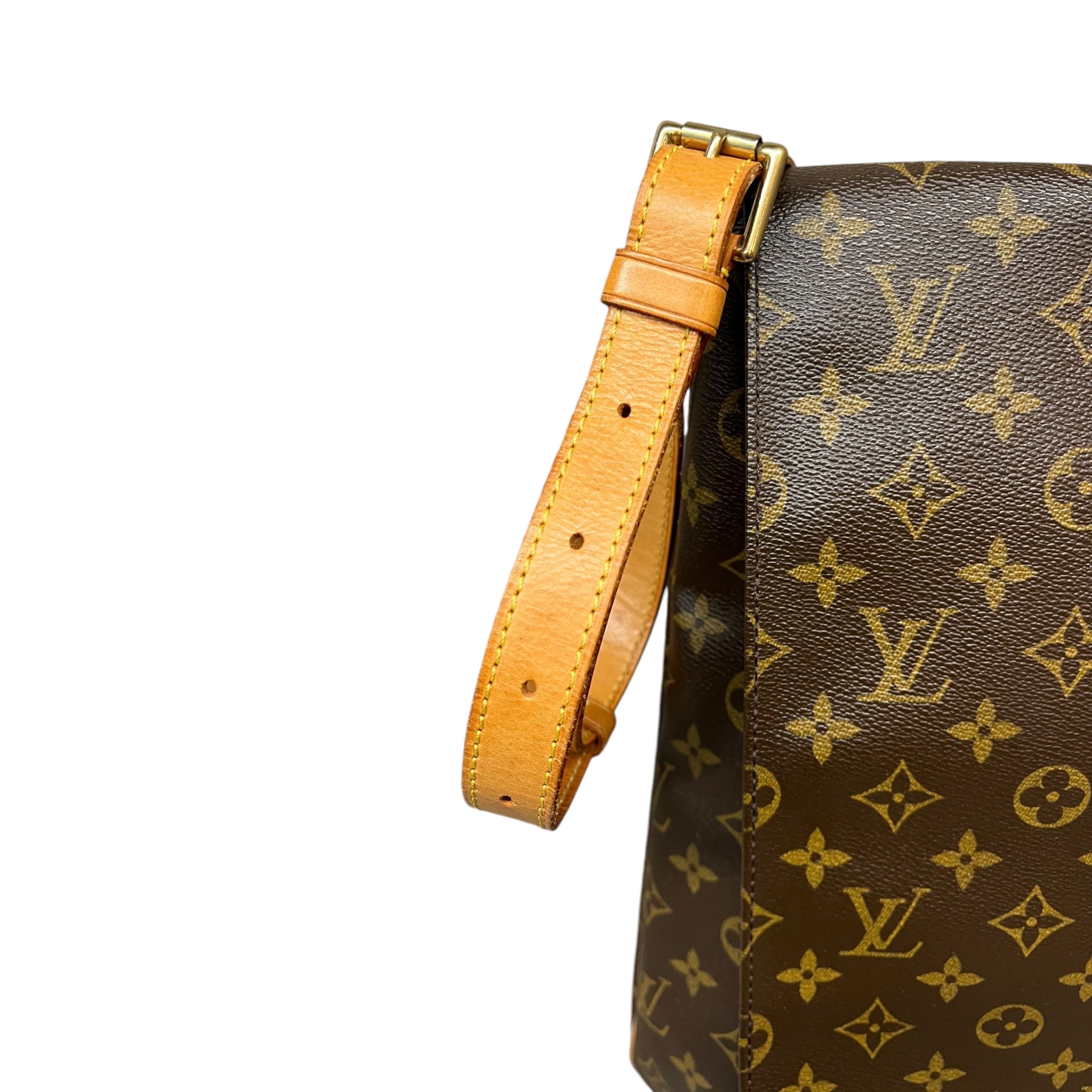 LOUIS VUITTON MUSETTE