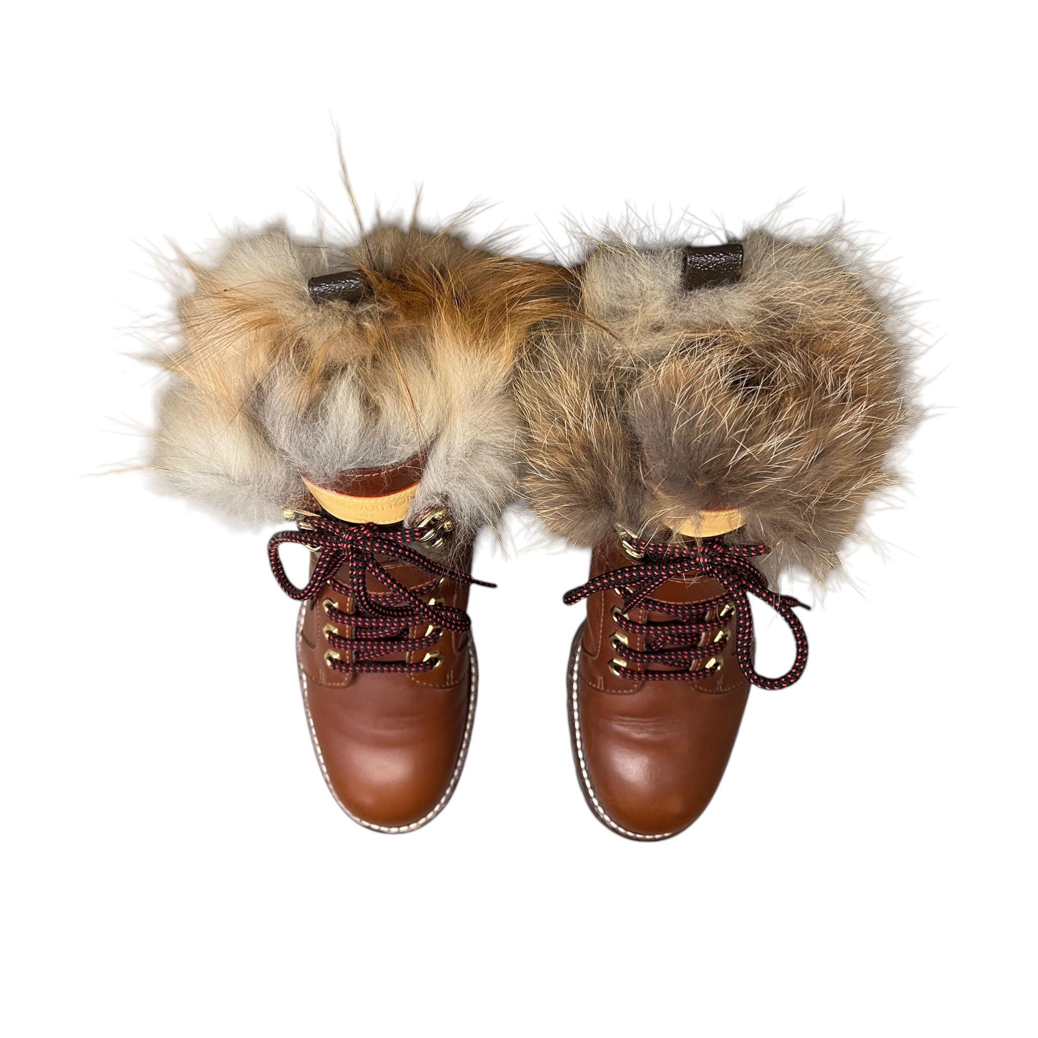 LOUIS VUITTON TERRITORY RANGER FUR TRIMMED