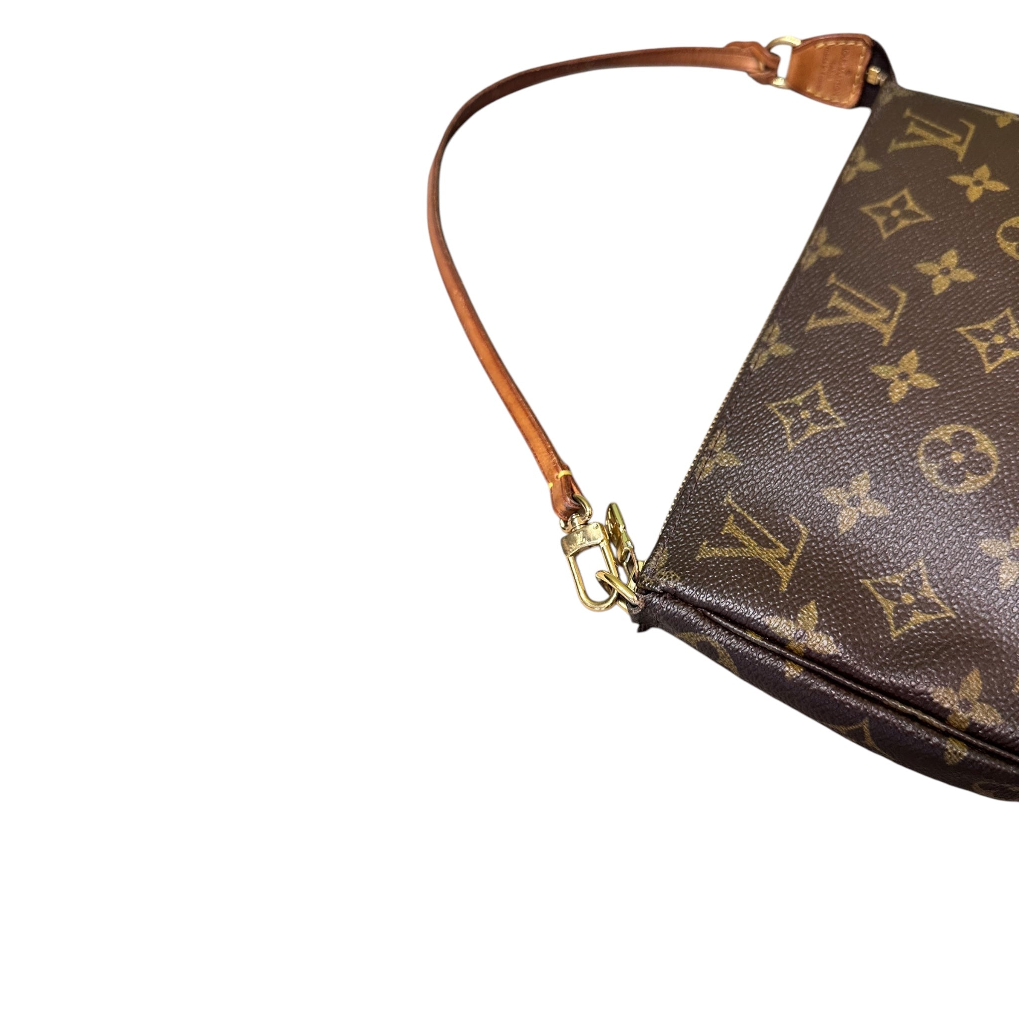 LOUIS VUITTON POCHETTE ACCESSOIRES